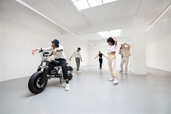 宝马推出轻便摩托车ce-02,宝马ce-02国内售价