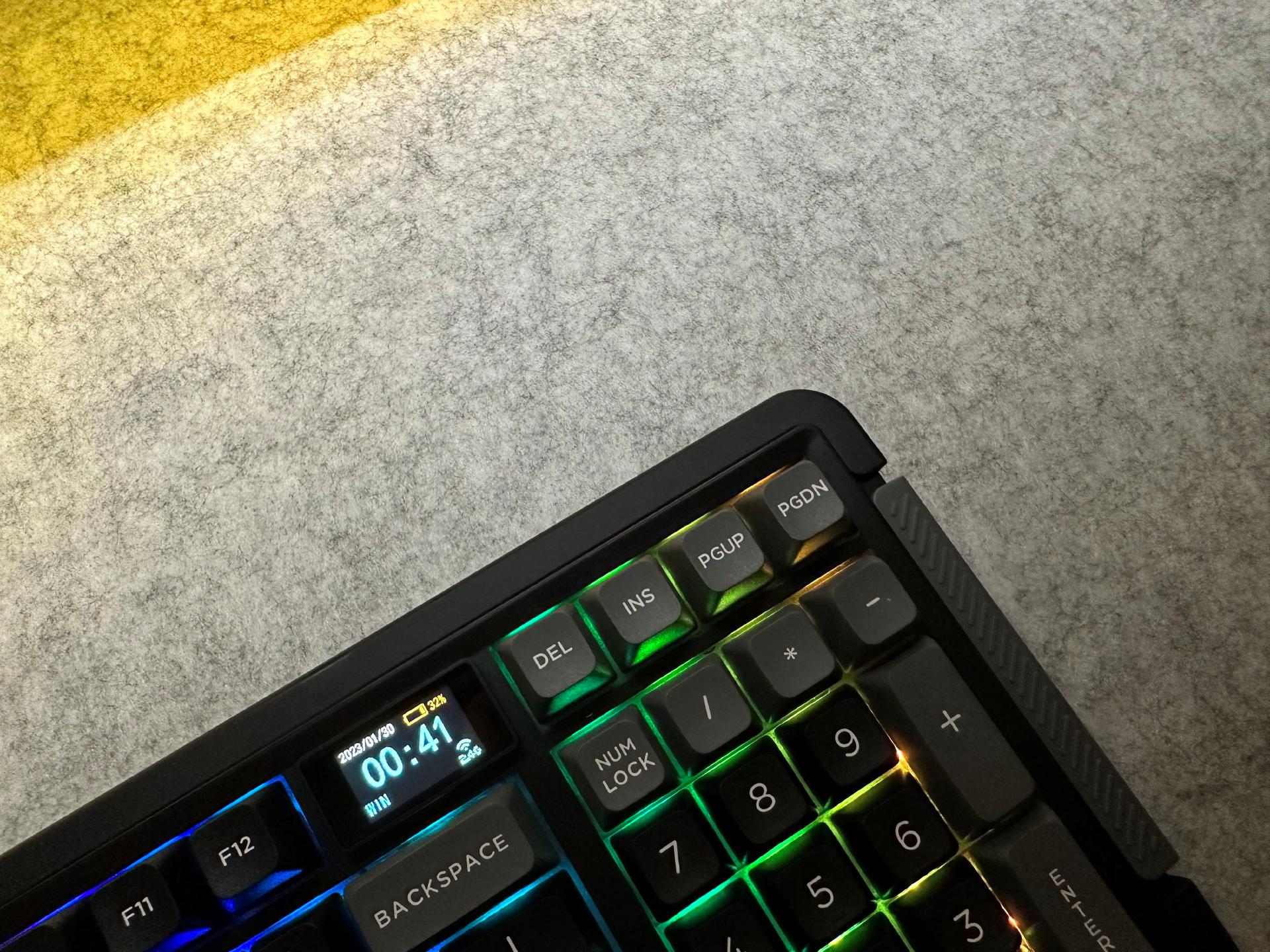 电脑桌搭配改造从零开始,自己改造多功能电脑桌