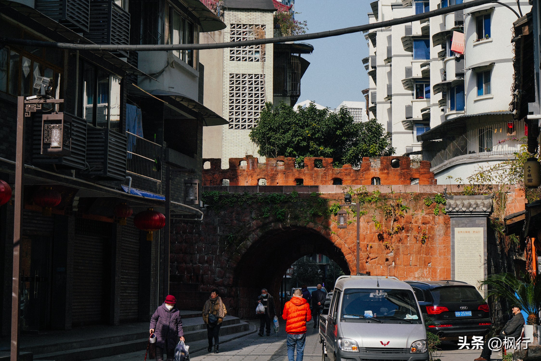 回家后想念地方美食,乐山一日游必吃攻略