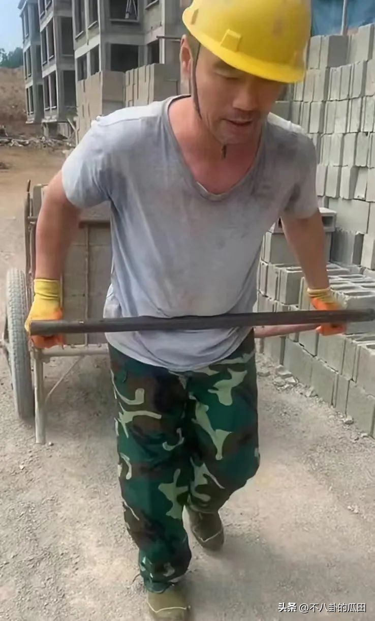 曾经红极一时如今落魄的明星们,曾经红极一时现在隐退的明星