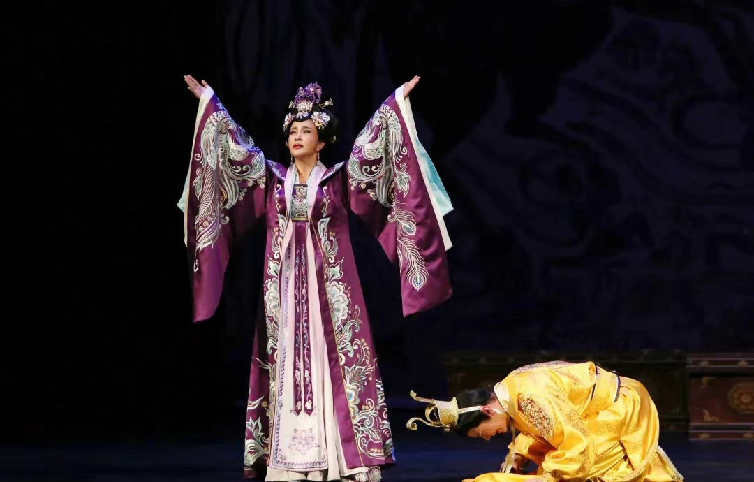 刘晓庆年轻最美照片,八十年代家喻户晓的大美女刘晓庆