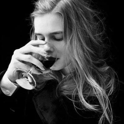 情感:吃了一顿烧烤，我有了婚外情，最终，我与妻子同归于尽