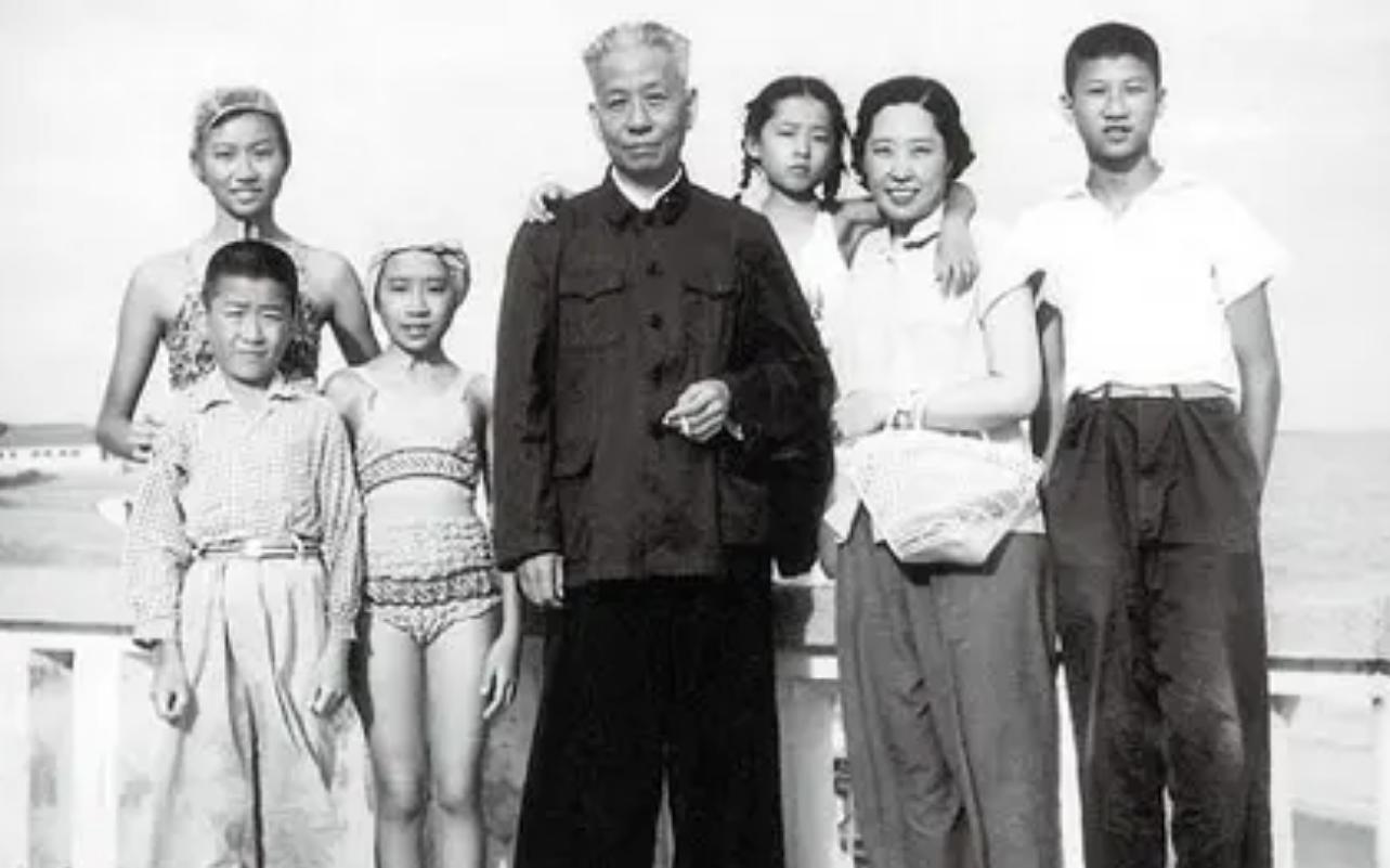 2006年王光美弥留之际，说了三个字花明楼，儿女们瞬间泪如雨下