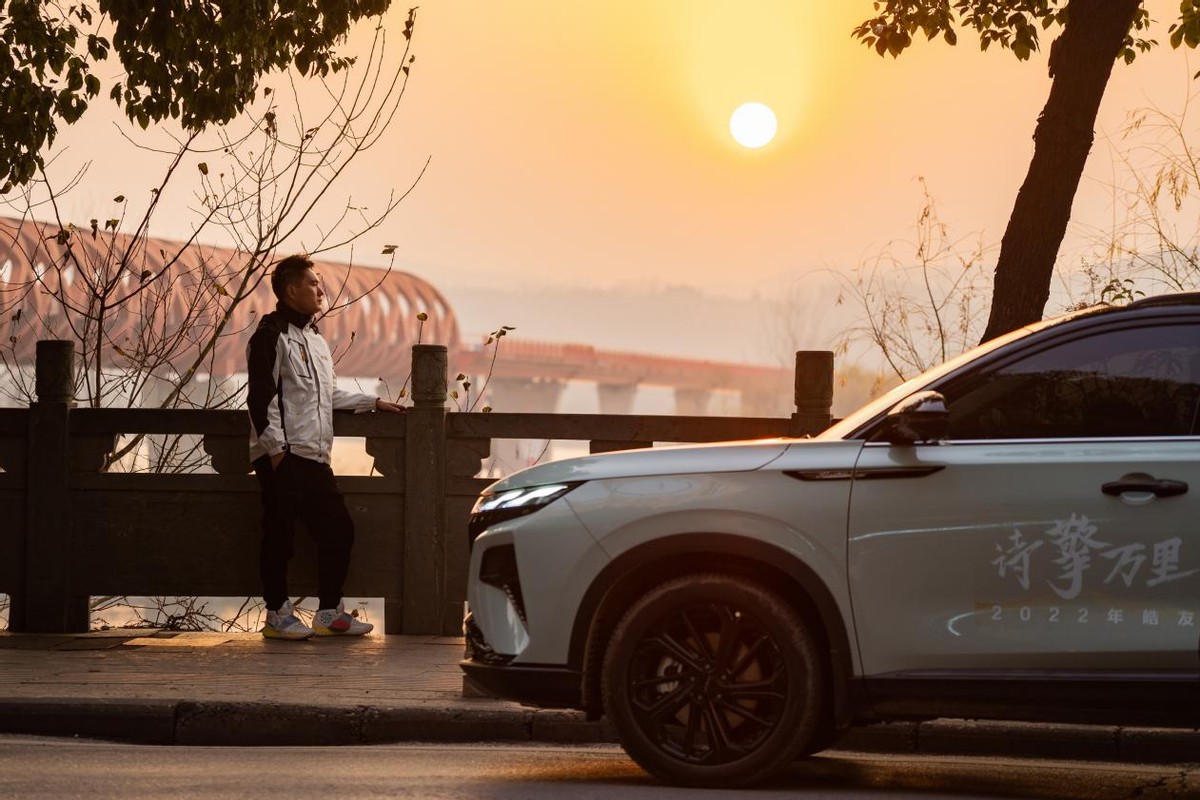 璇楁搸涓囬噷鐨撴瀬涓浗,璇楁搸