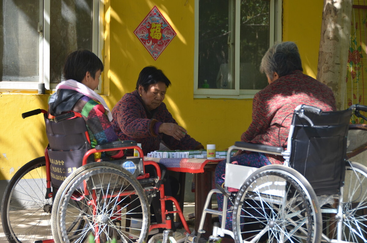 70岁大爷雇保姆后续,72岁大爷找保姆三个条件