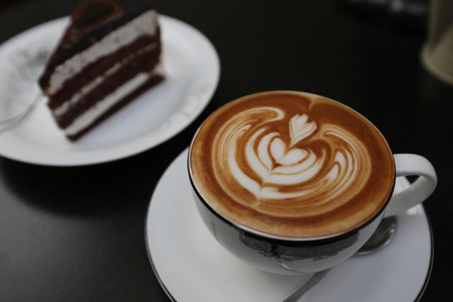 5大“催老”食物，咖啡名列其中，女人们早了解，别贪吃