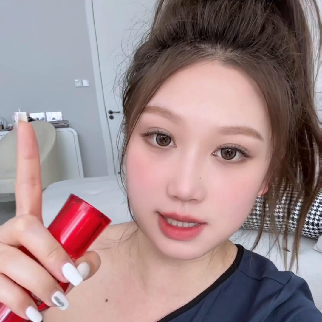 干皮不补水会怎么样,干皮看不见的粉霜测评