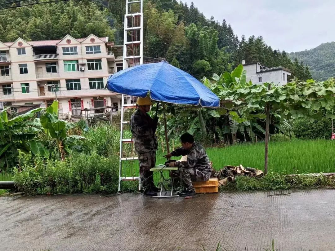福建防御台风紧急倒计时,救援队支援福建抗击台风