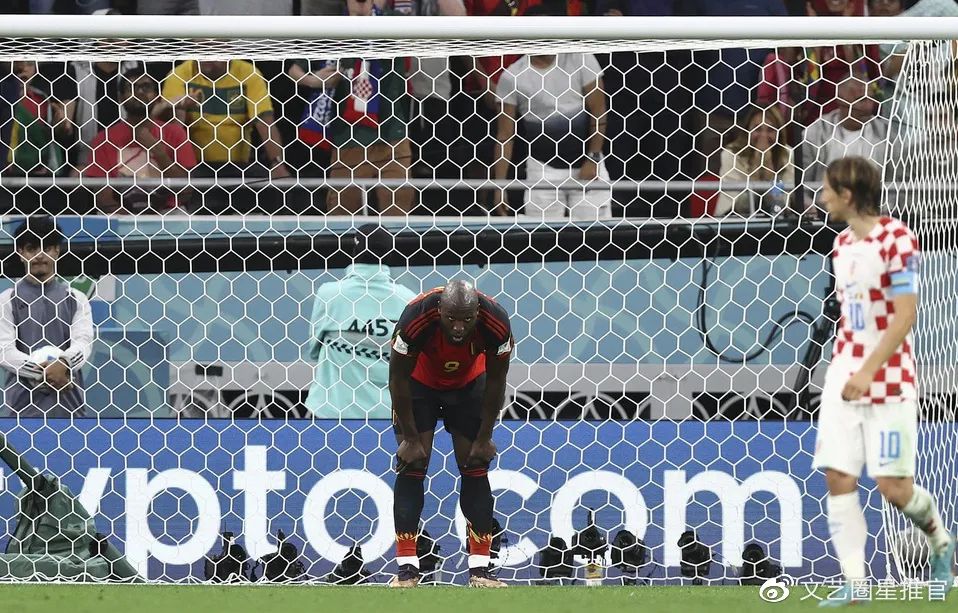 卡塔尔世界杯吉祥物素描图,卡塔尔世界杯构图