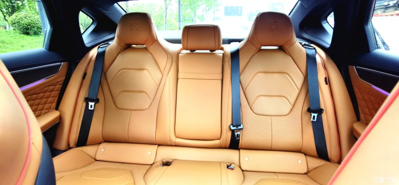 23万买比亚迪汉值得吗,售25.88万起比亚迪汉新车型上市