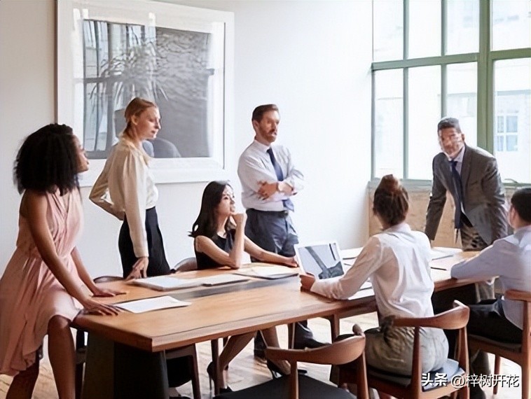 怎么判断一个人身边的人是否靠谱,如何辨别一个人是不是靠谱的人