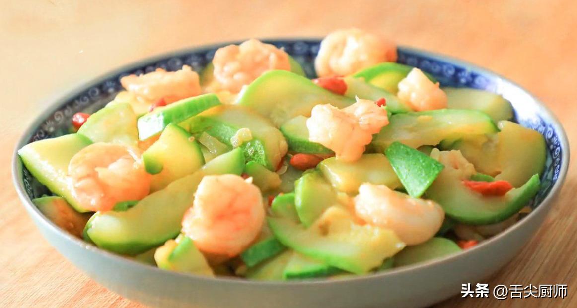 五十岁以上的女人常吃的4种蔬菜,建议八道碱性蔬菜多吃