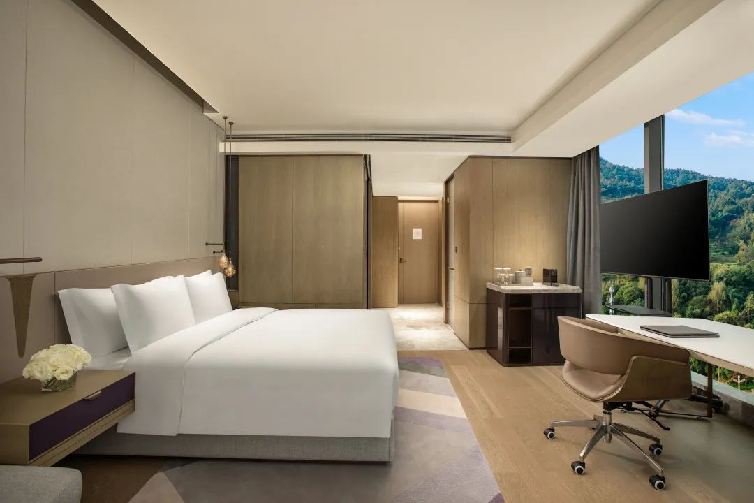 雅安皇冠假日酒店一晚多少钱,雅安市皇冠假日酒店预订