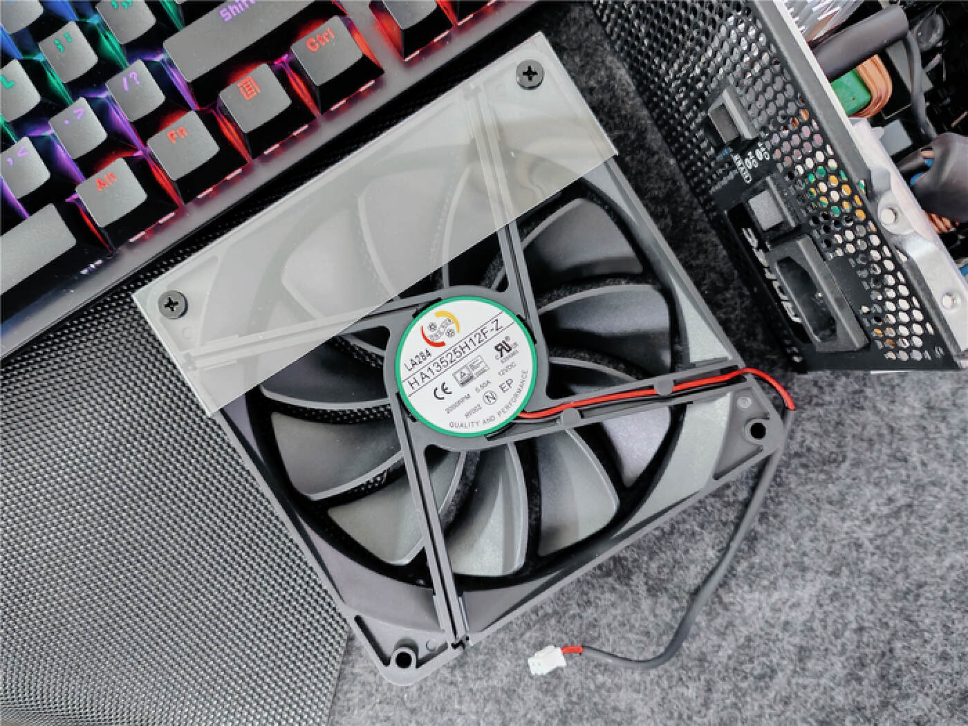 安钛克金牌全模组750w拆解,安钛克白金电源