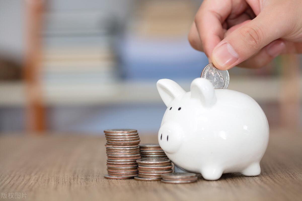 银行储蓄型保险潜在的风险是什么,现阶段买储蓄型保险合算吗