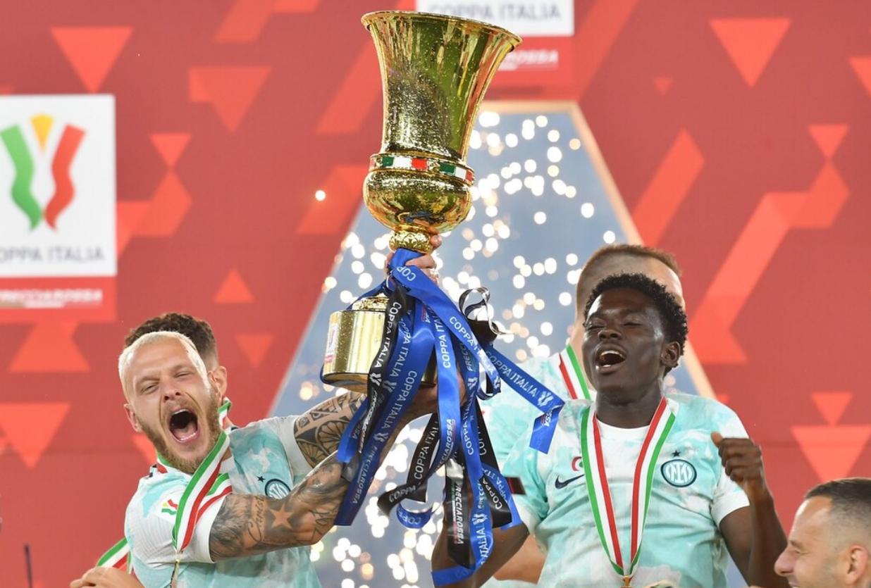 閫嗚瓒呯噧澶哄啝,閫嗚澶哄啝闇囨捈瑙嗛