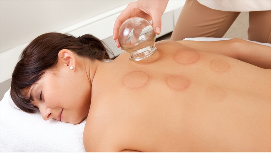 拔火罐益处和弊端,拔火罐有什么好处跟坏处呀