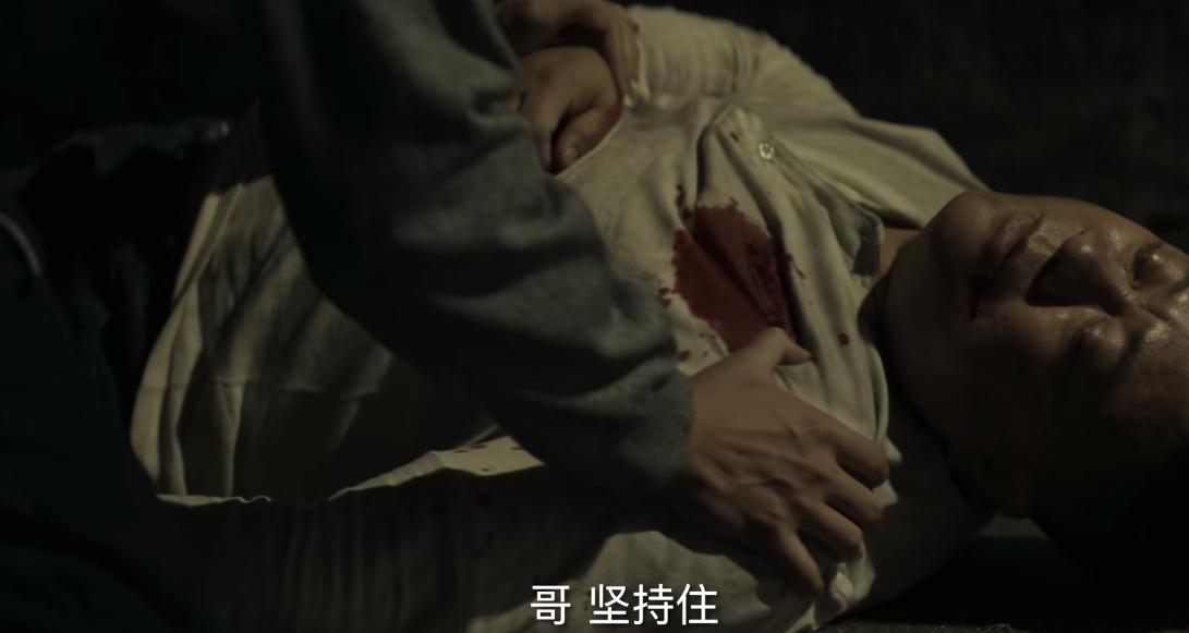 对决中光头哪一集死的,对决中光头究竟是被谁杀的