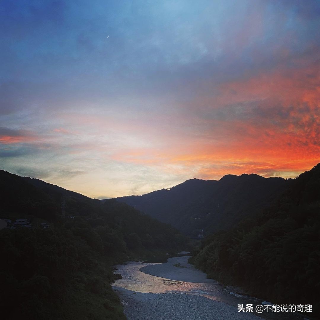 他住在日本深山一间废弃了的学校里7年，活成了许多人追求的样子