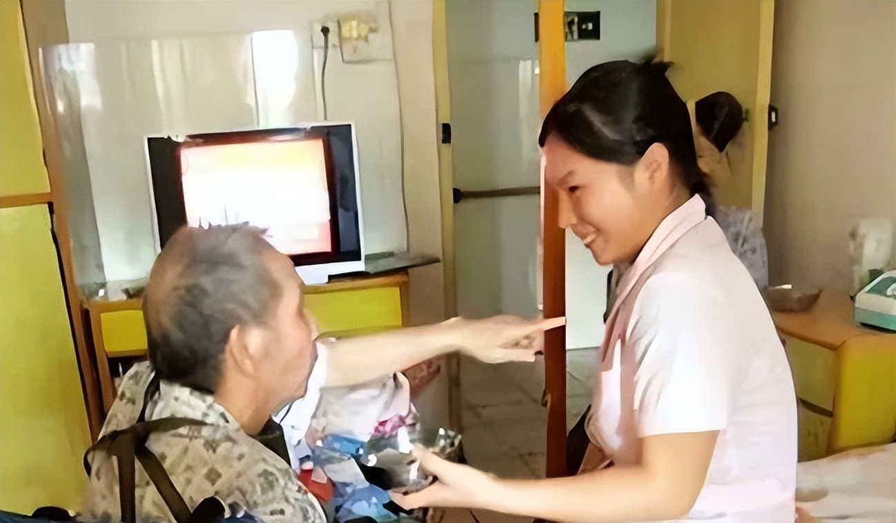 晚年保姆的真实生活,老年保姆的内幕