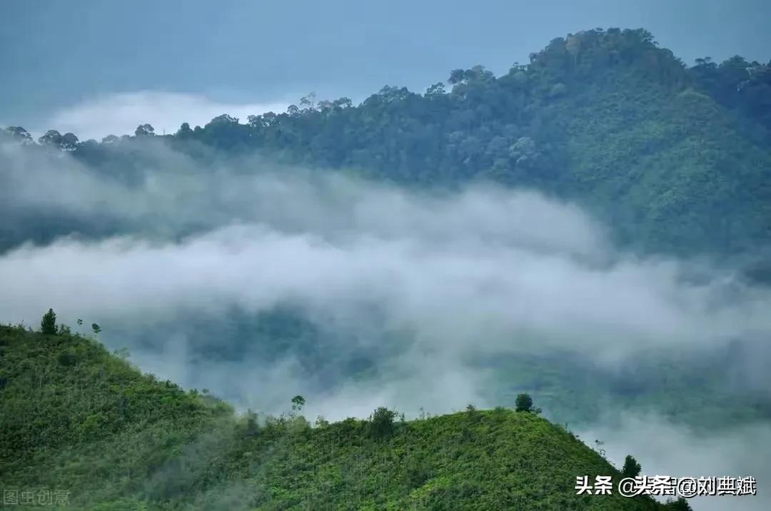 溜须拍马典故视频,溜须拍马的典故源于哪