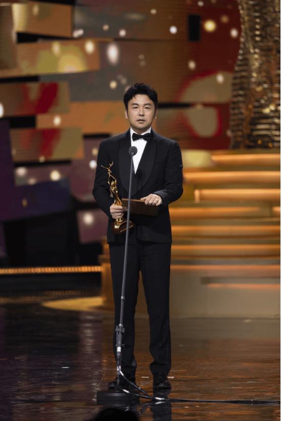 雷佳音获上海白玉兰最佳男主角,雷佳音白玉兰最佳男主角片段