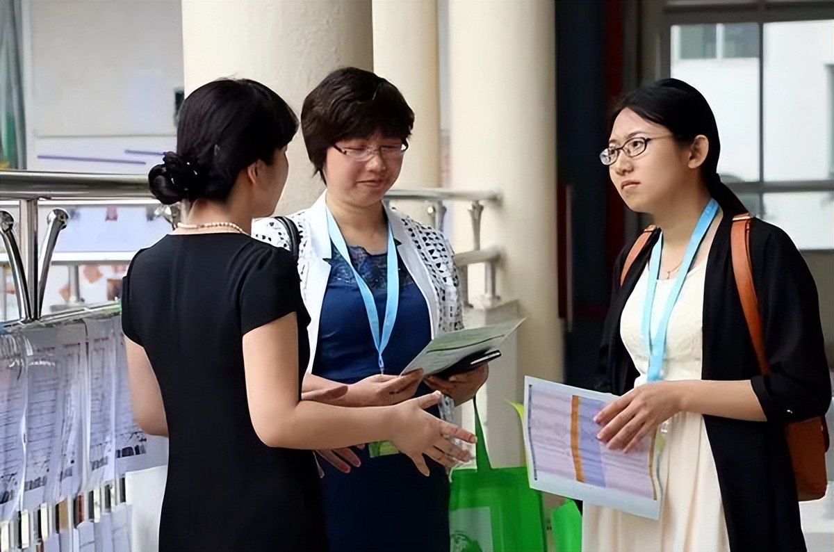 小语种不考研好就业吗,小语种专业学不了