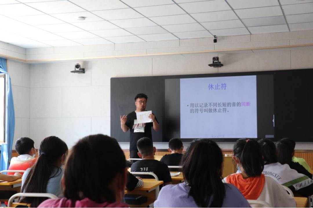 神木市大柳塔初级中学：名师讲坛之高涛老师愿做春天守初心