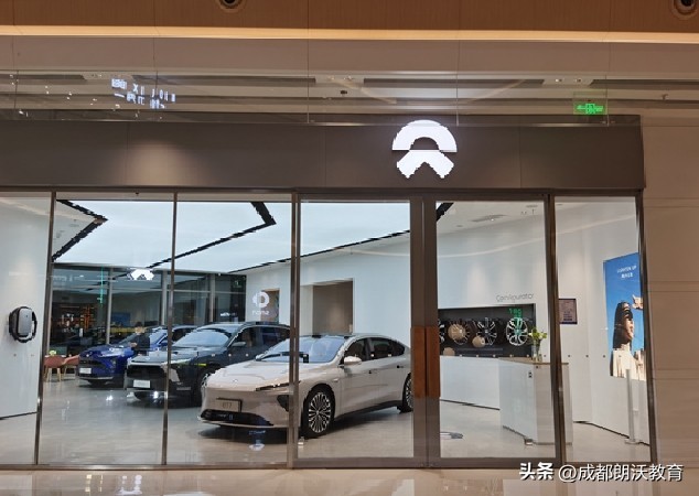 特斯拉降价改变新能源格局,特斯拉降价新一轮汽车降价潮