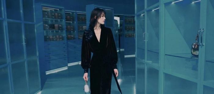 刘雯今日穿搭 (刘雯最新生活穿搭)