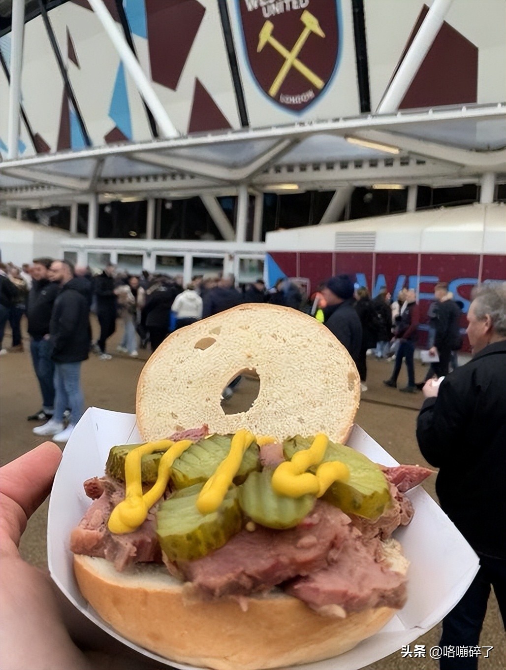 球场吃美食,在球场吃美食