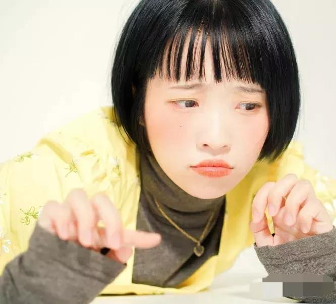 小圆脸适合剪短发吗,肉肉的小圆脸女生剪短发