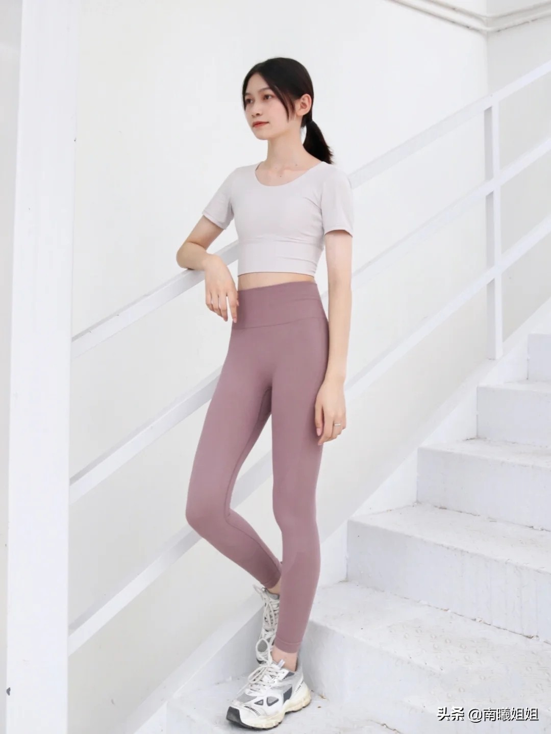 无痕裤穿搭街拍,无痕裤街拍穿搭