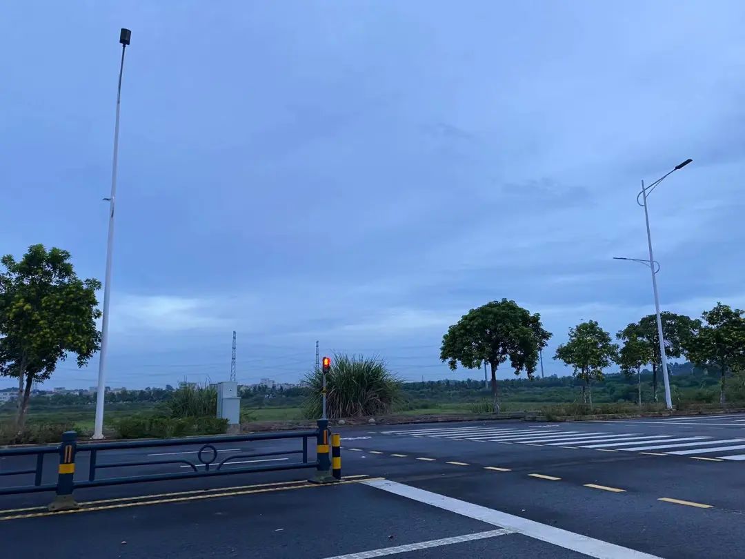 晚上探险吓了一跳,探房海口宝龙城