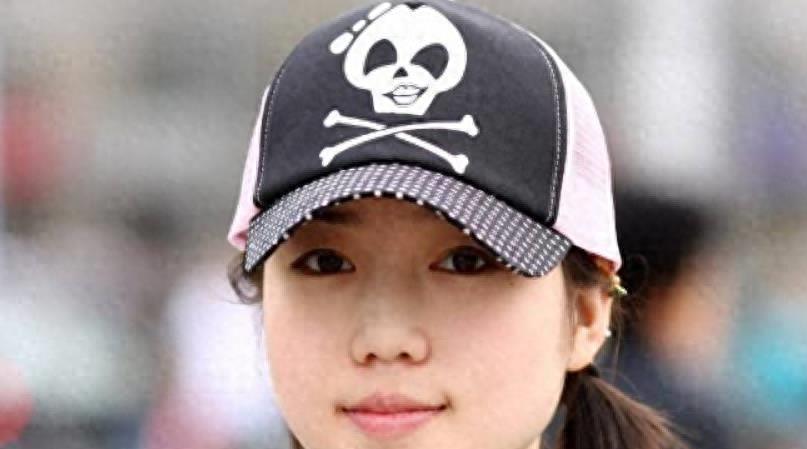 “最红裸模”*筱雨张**：22岁时拍写真火爆全网，如今将近40岁仍单身