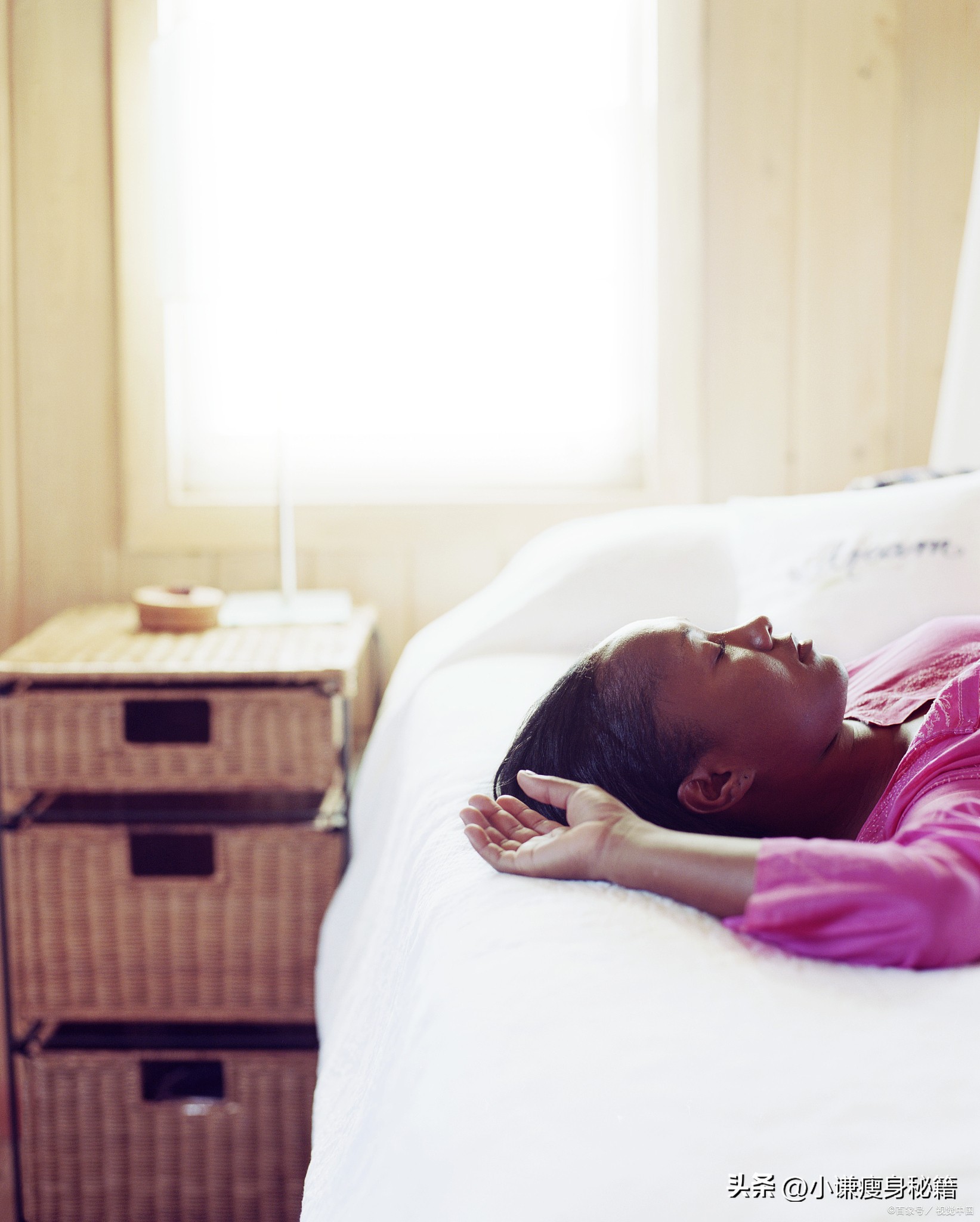 165斤肚子上的赘肉怎么减,如何躺着减小肚子上的赘肉