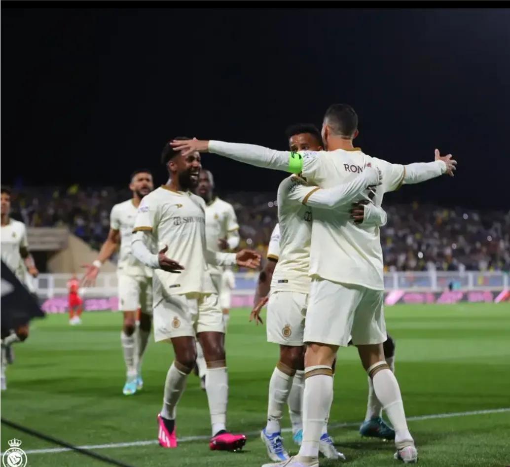 c罗goat姆巴佩,c罗赞姆巴佩视频