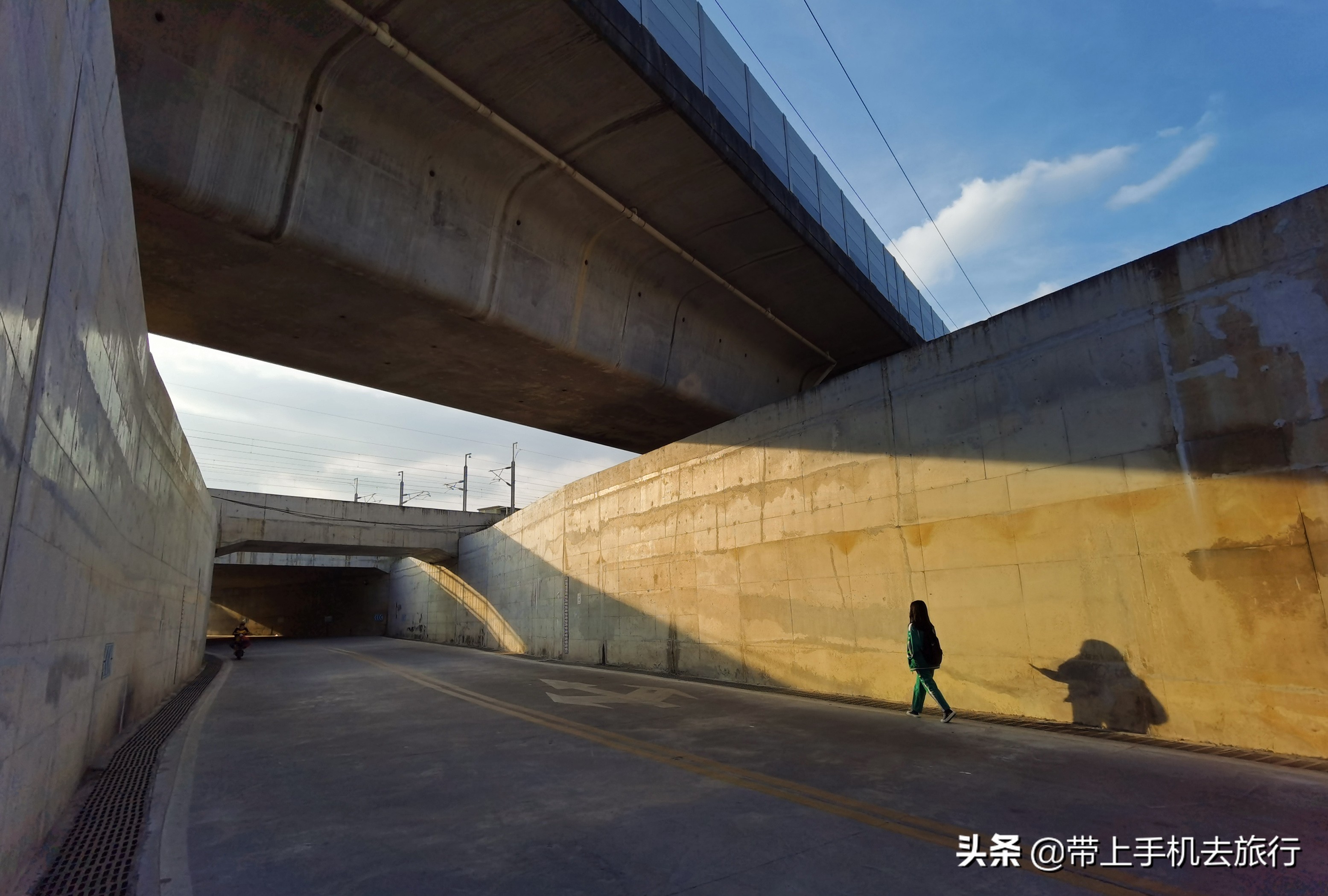 手机摄影怎么样用专业模式,手机摄影是怎么搞的