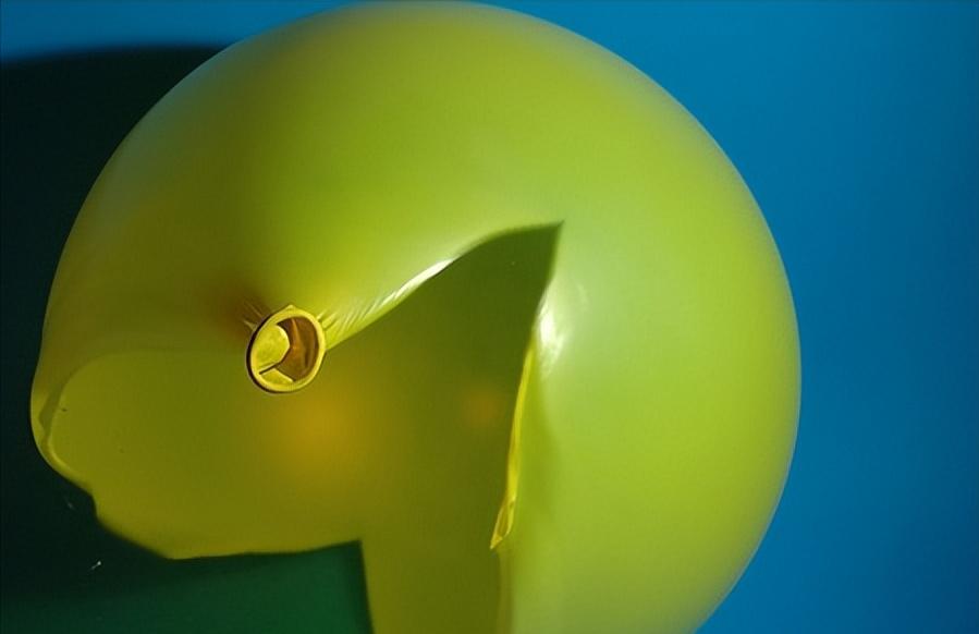 四川遂宁充气游泳池爆炸视频,大型钢架游泳池危险