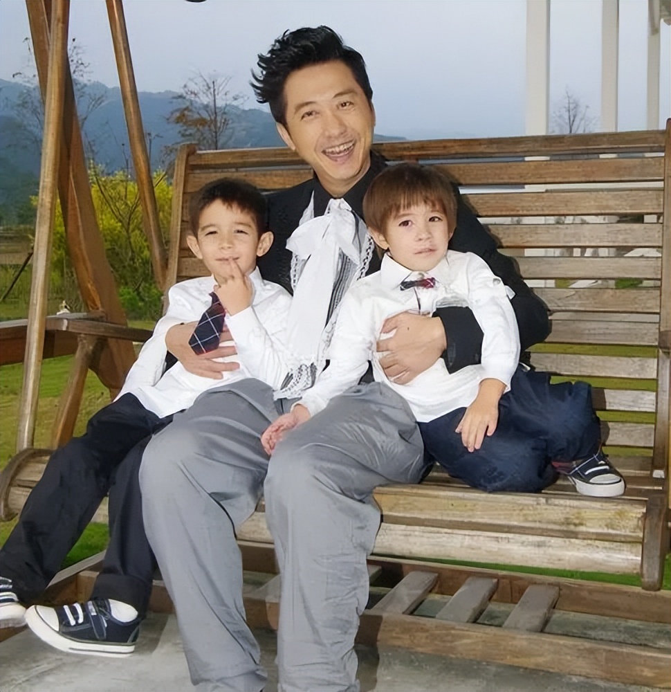 庾澄庆儿子与奶奶关系,庾澄庆儿子小时候