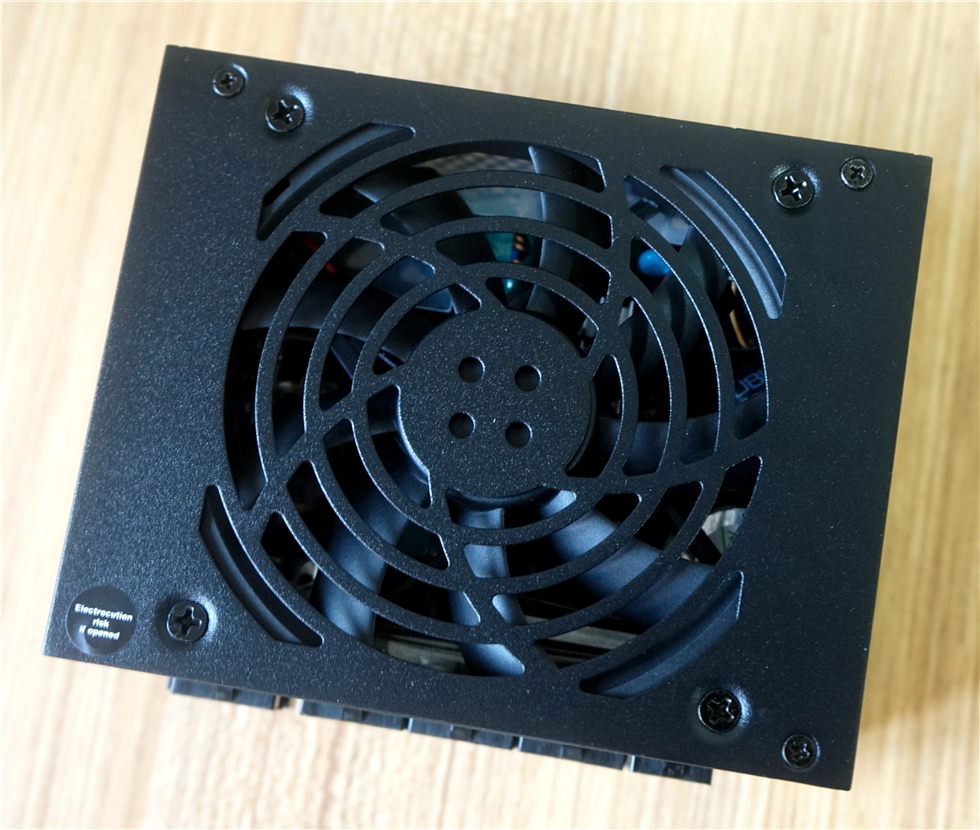 12600K+ROGZ690i+影驰3060+银欣LD03ITX机箱装机记