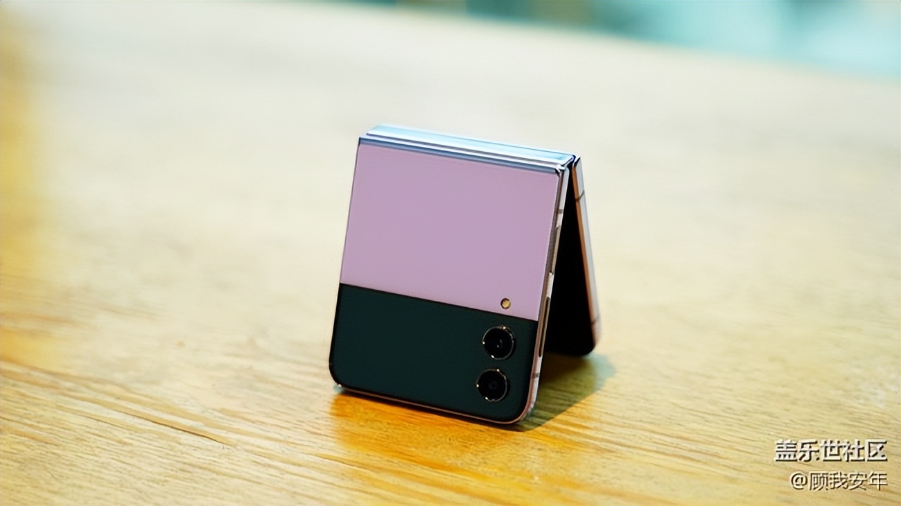galaxyzflip4属于旗舰机,galaxyzflip4准新机怎么样