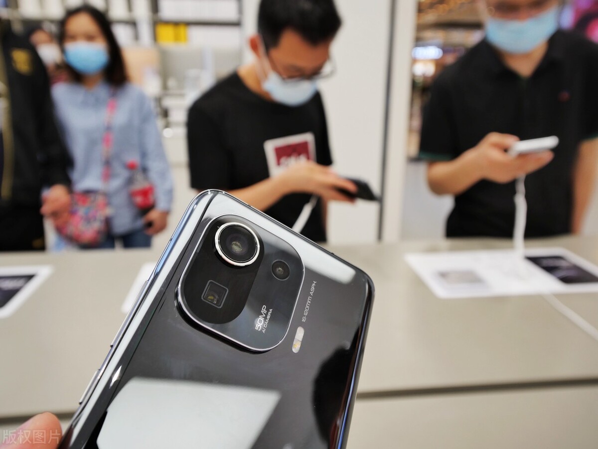 64G、128G还是买256G，现在的手机内存应该买哪个最合适？