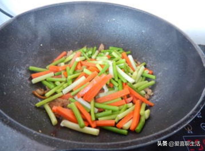 眼睛干涩要吃什么食物比较好,专业保护眼睛干涩的神奇食物