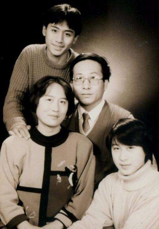 刘烨与谢娜的爱情史,刘烨曾经和谢娜有过一段感情