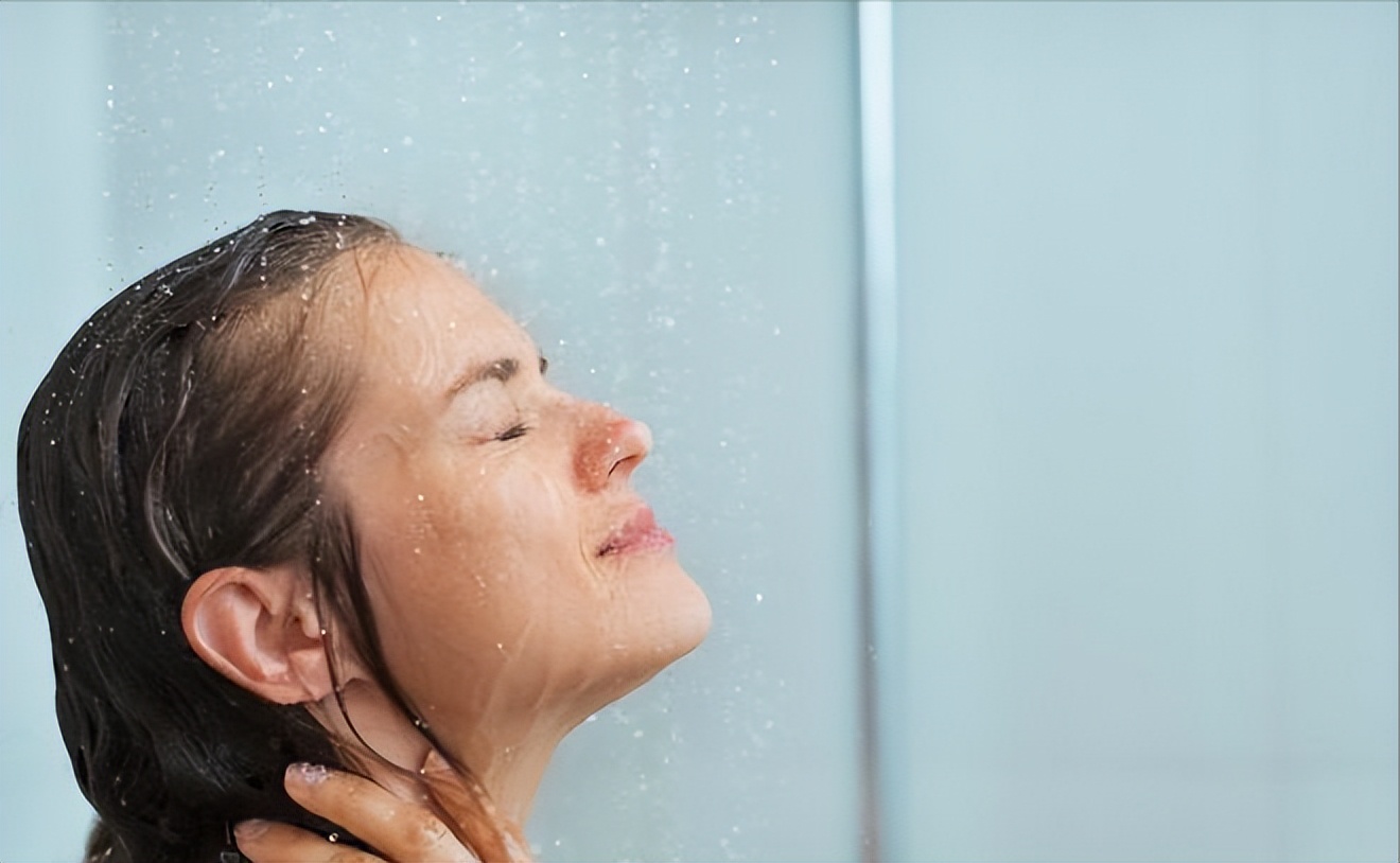 阴毛有什么用，需要刮掉吗？由黑到白，意味着什么？医生说出实情