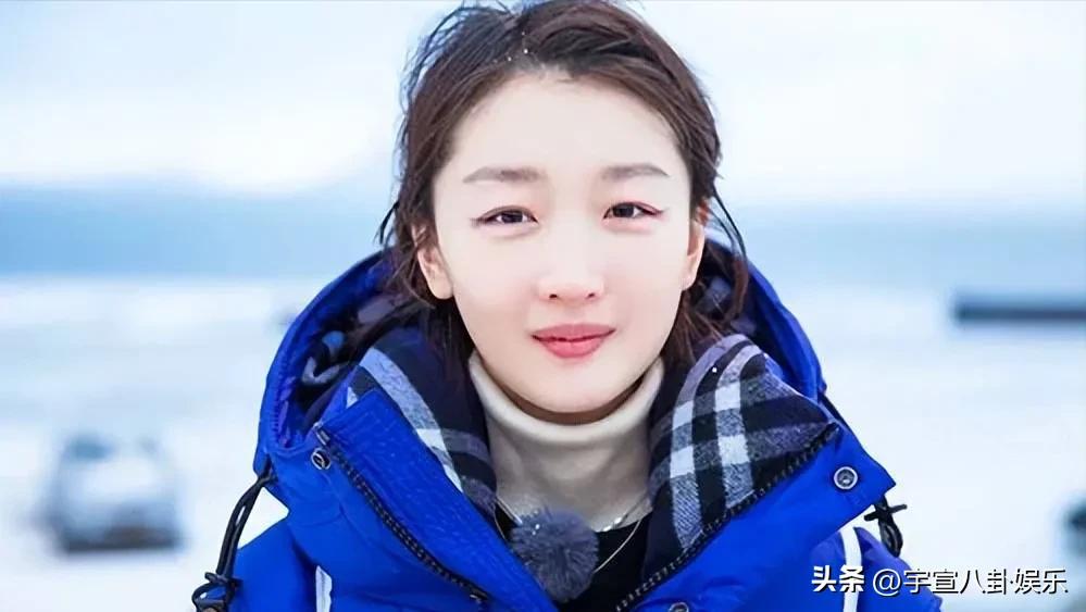 周冬雨正面写真,周冬雨惊艳写真身材