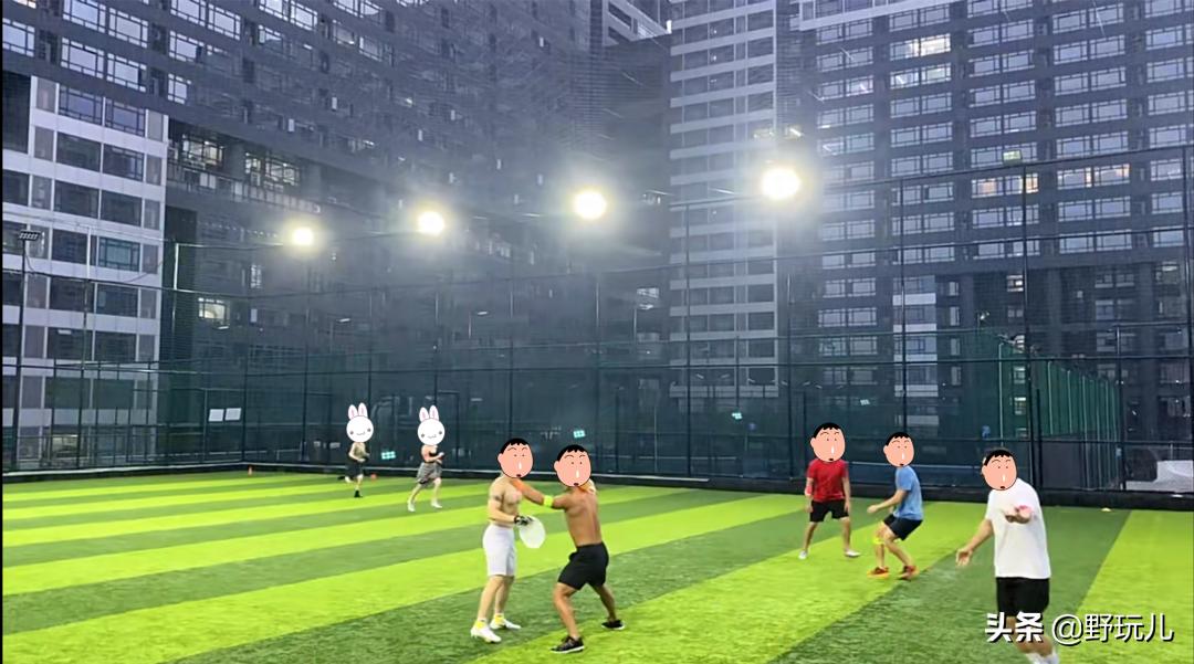 在北京不玩飞盘，你已经被踢出90%的户外圈