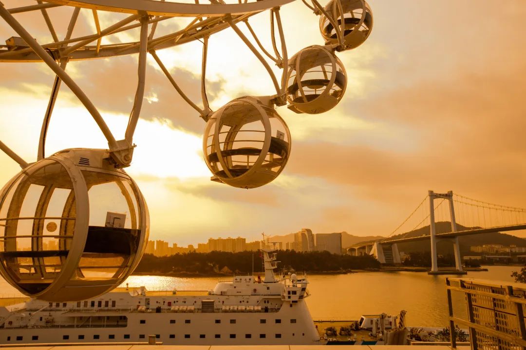 香港新晋的明星,现身厦门的香港明星