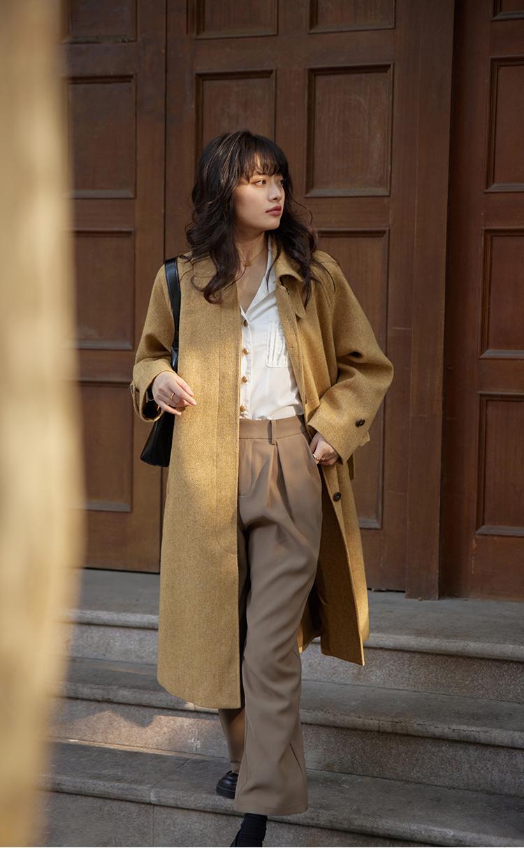 到了一定年纪不要穿廉价衣服,秋冬就要穿羊绒大衣